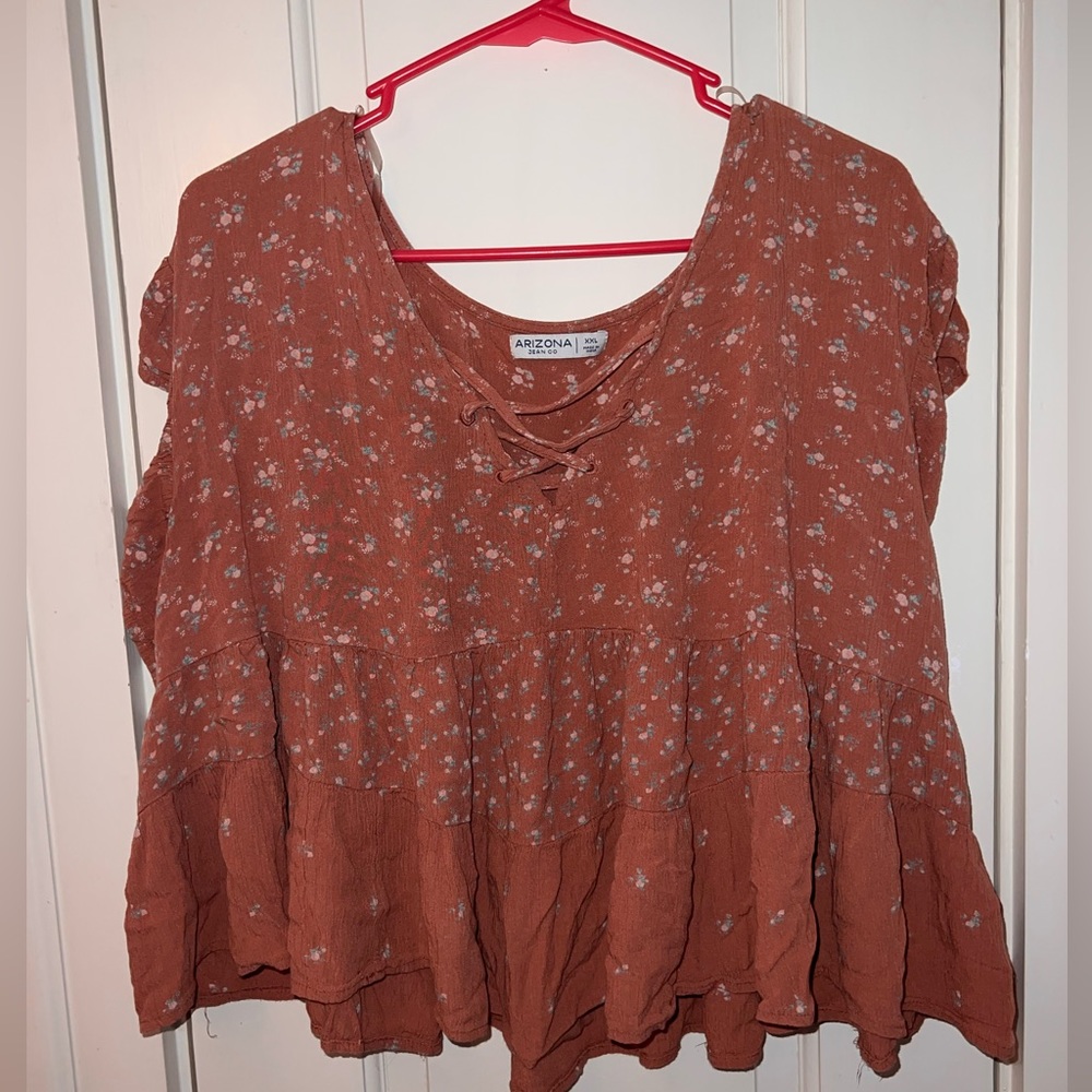 Arizona Jean Co Floral Cropped Flowy Blouse